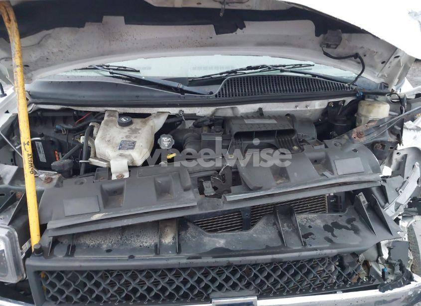 Photo 10 of 2017 Chevrolet Express 3500 LT (VIN 1GAZGPFG5H1196354)