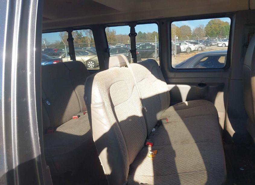 Photo 8 of 2016 Chevrolet Express 3500 LT (VIN 1GAZGPFG6G1219400)