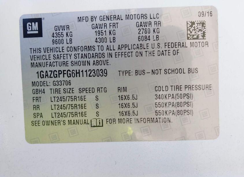 Photo 9 of 2017 Chevrolet Express 3500 LT (VIN 1GAZGPFG6H1123039)