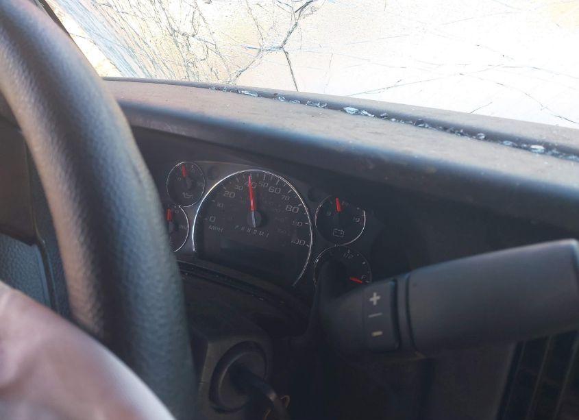 Photo 7 of 2018 Chevrolet Express 3500 LT (VIN 1GAZGPFG7J1309713)