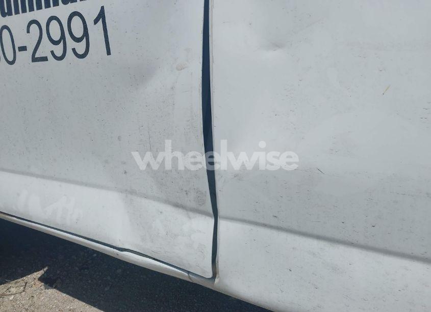 Photo 17 of 2018 Chevrolet Express 3500 LT (VIN 1GAZGPFG7J1334935)