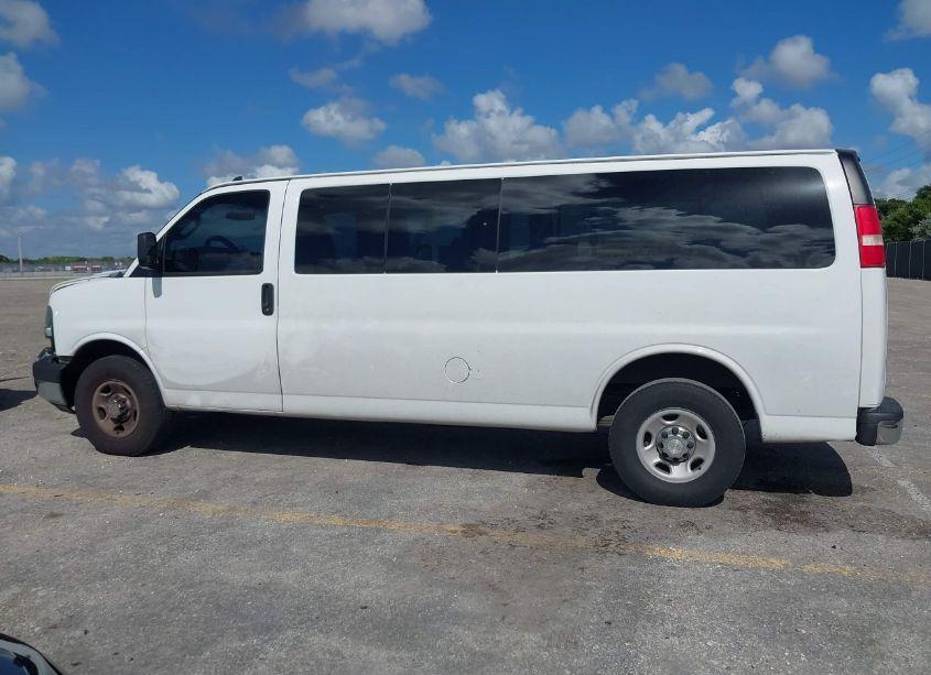 Photo 14 of 2016 Chevrolet Express 3500 LT (VIN 1GAZGPFGXG1189043)