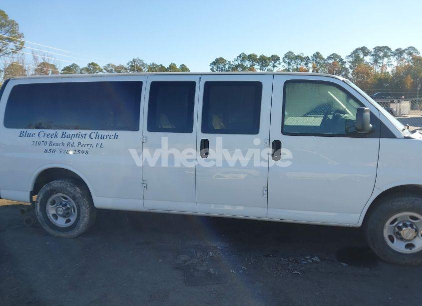 Photo 13 of 2016 Chevrolet Express 3500 LT (VIN 1GAZGPFGXG1234076)