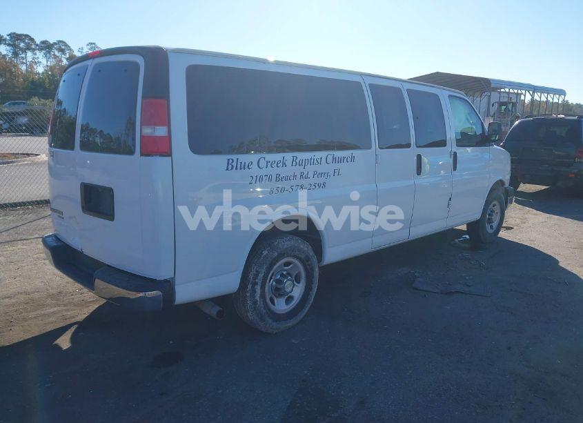 Photo 4 of 2016 Chevrolet Express 3500 LT (VIN 1GAZGPFGXG1234076)