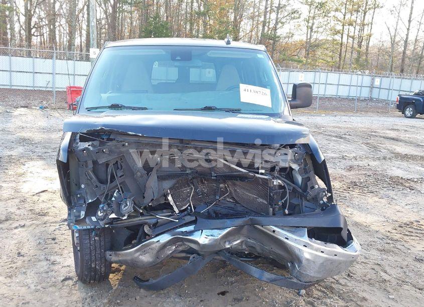 Photo 12 of 2020 Chevrolet Express PASSENGER RWD 3500 EXTENDED WHEELBASE LT (VIN 1GAZGPFGXL1117480)