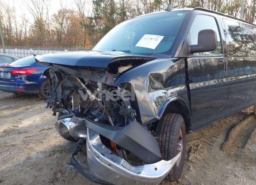 Photo 17 of 2020 Chevrolet Express PASSENGER RWD 3500 EXTENDED WHEELBASE LT (VIN 1GAZGPFGXL1117480)