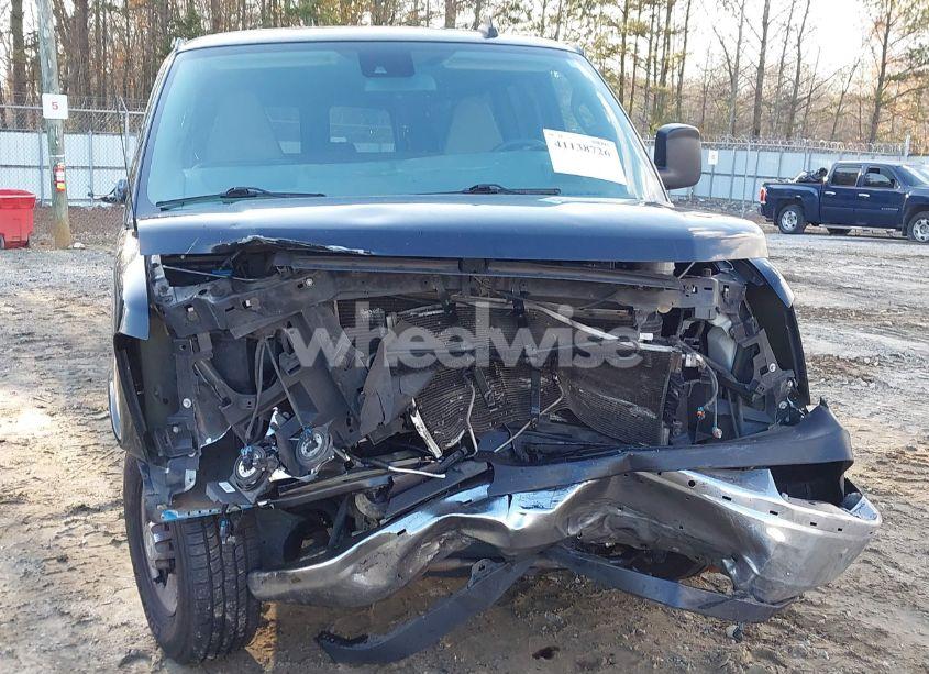 Photo 6 of 2020 Chevrolet Express PASSENGER RWD 3500 EXTENDED WHEELBASE LT (VIN 1GAZGPFGXL1117480)