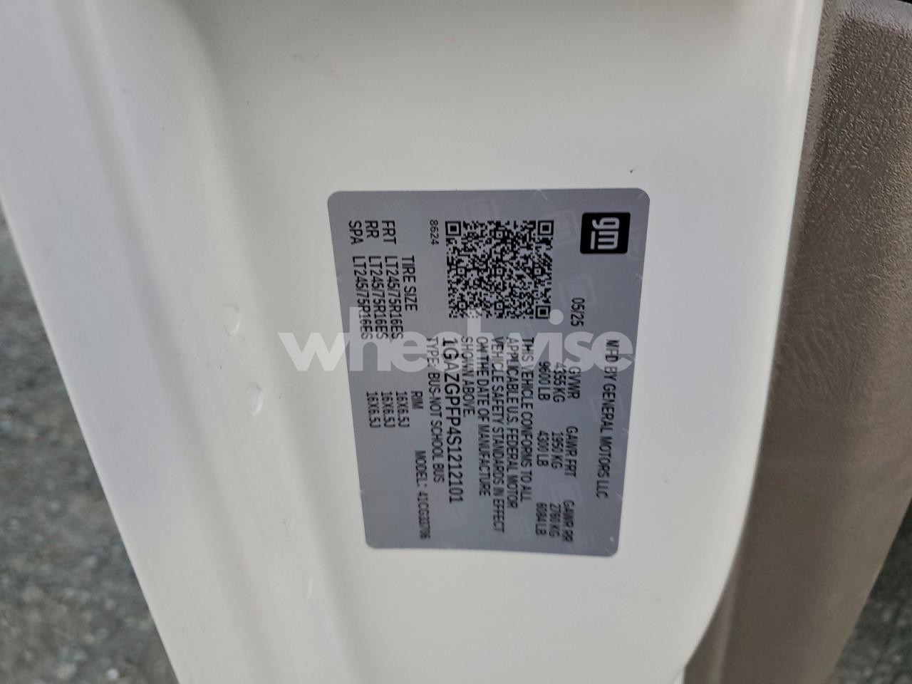 Photo 13 of 2025 CHEVROLET EXPRESS G3500 LT (VIN 1GAZGPFP4S1212101)