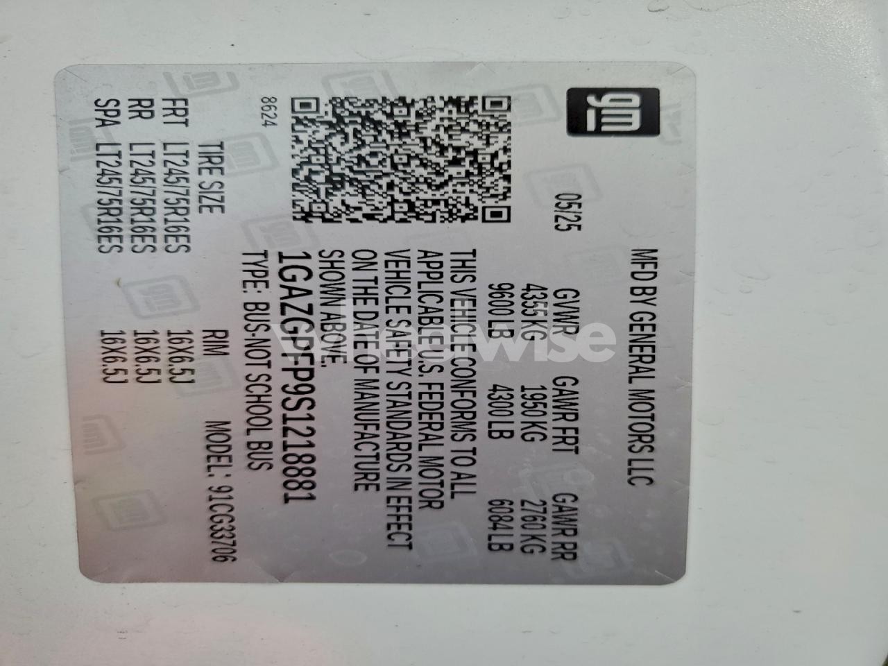 Photo 14 of 2025 CHEVROLET EXPRESS G3500 LT (VIN 1GAZGPFP9S1218881)