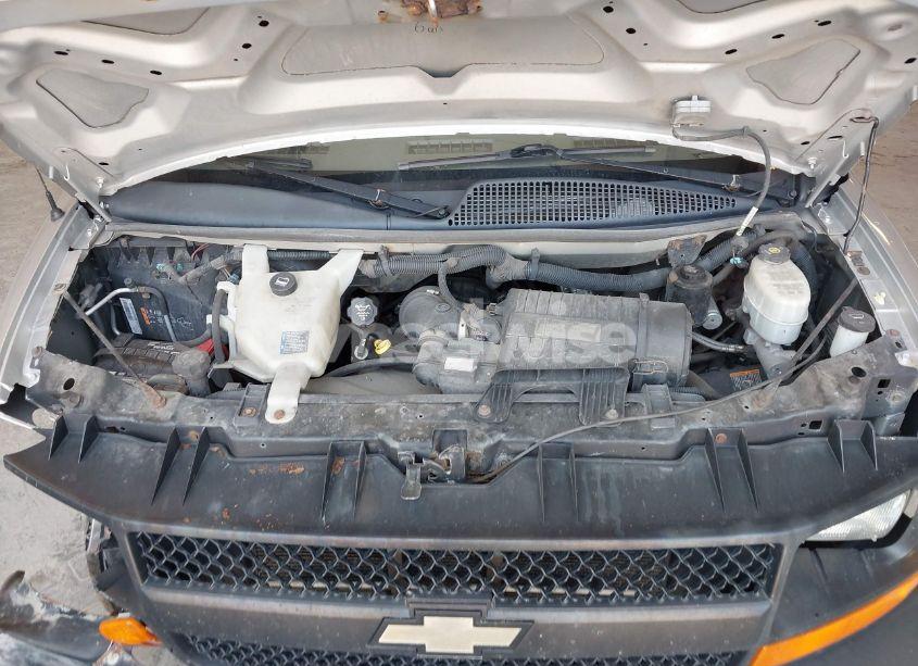 Photo 10 of 2012 Chevrolet Express 3500 LS (VIN 1GAZGZFG0C1187114)