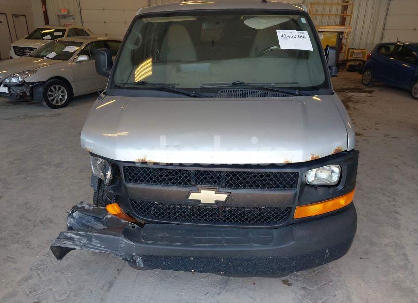 Photo 6 of 2012 Chevrolet Express 3500 LS (VIN 1GAZGZFG0C1187114)