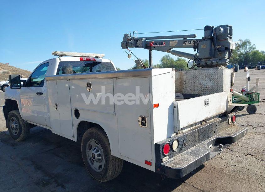 Photo 3 of 2015 Chevrolet Silverado 2500HD WT (VIN 1GB0CUEG7FZ516322)