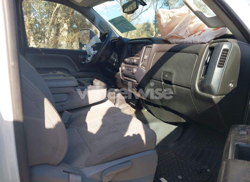 Photo 5 of 2015 Chevrolet Silverado 2500HD WT (VIN 1GB0CUEG7FZ516322)