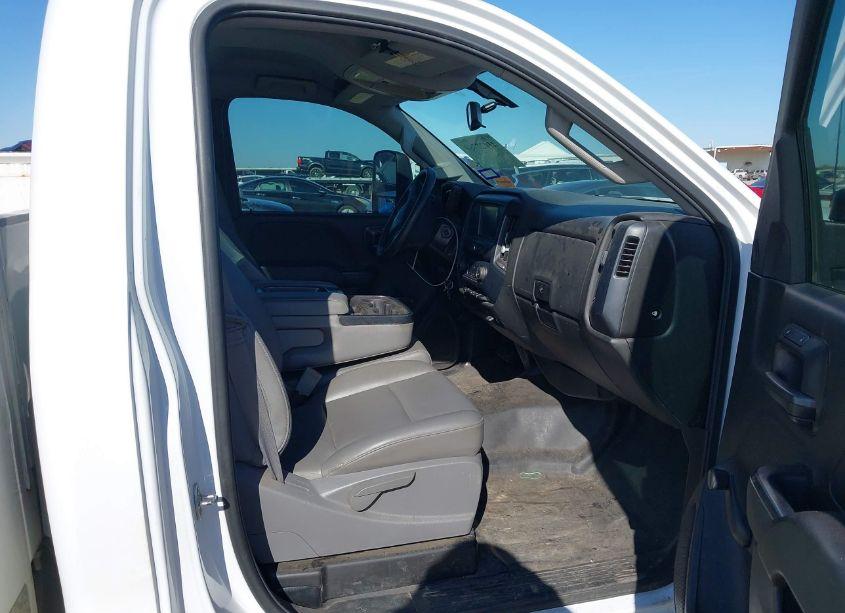 2016 Chevrolet Silverado - Photo 1