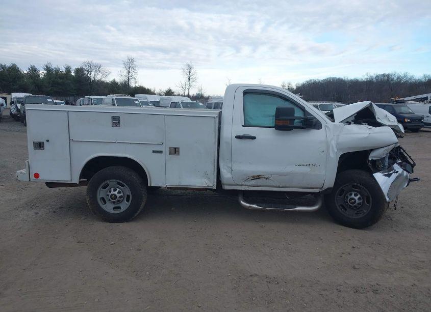 Photo 13 of 2016 Chevrolet Silverado 2500HD WT (VIN 1GB0CUEGXGZ396405)