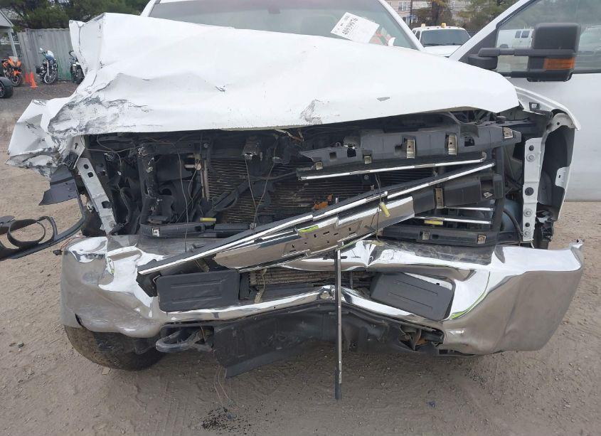 Photo 6 of 2016 Chevrolet Silverado 2500HD WT (VIN 1GB0CUEGXGZ396405)