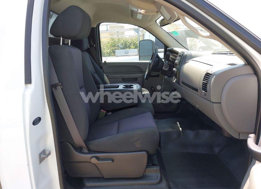 Photo 5 of 2012 Chevrolet Silverado 2500HD WORK TRUCK (VIN 1GB0CVCG0CF157255)