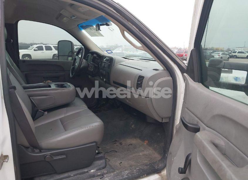 Photo 5 of 2012 Chevrolet Silverado 2500HD WORK TRUCK (VIN 1GB0CVCG3CF144998)