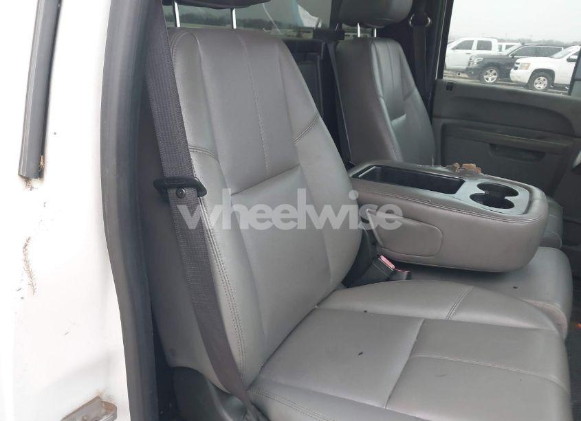 Photo 7 of 2012 Chevrolet Silverado 2500HD WORK TRUCK (VIN 1GB0CVCG3CF144998)