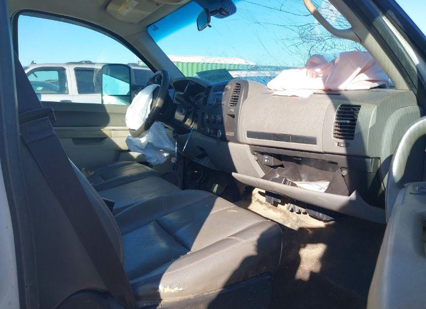 Photo 5 of 2013 Chevrolet Silverado 2500HD WORK TRUCK (VIN 1GB0CVCG8DF154508)
