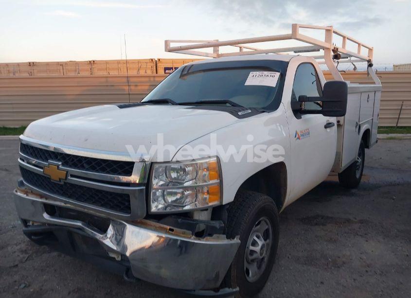 Photo 2 of 2012 Chevrolet Silverado 2500HD (VIN 1GB0CVCGXCF213475)