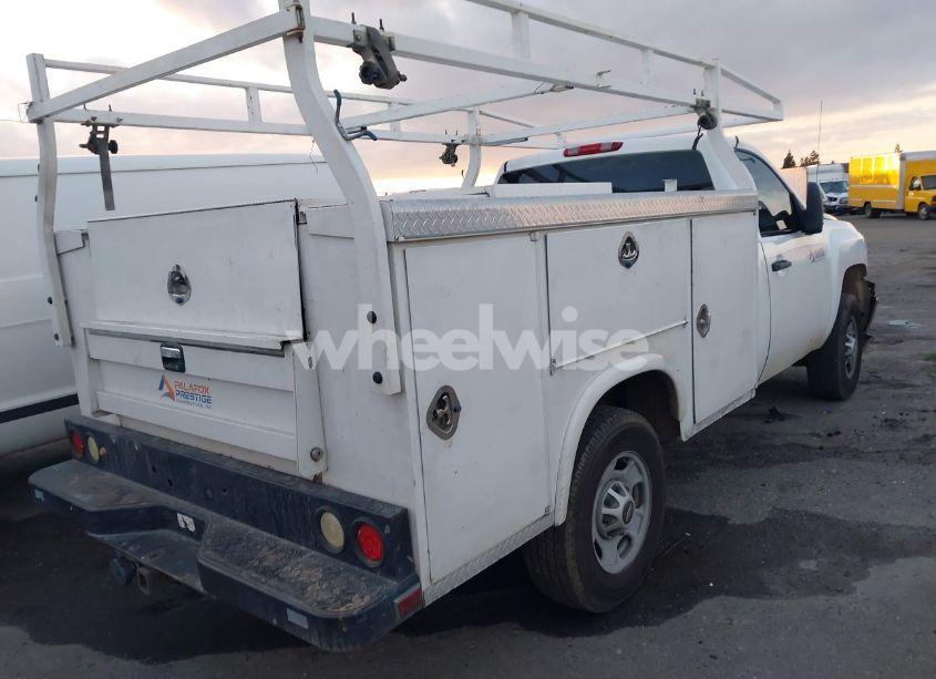 Photo 4 of 2012 Chevrolet Silverado 2500HD (VIN 1GB0CVCGXCF213475)