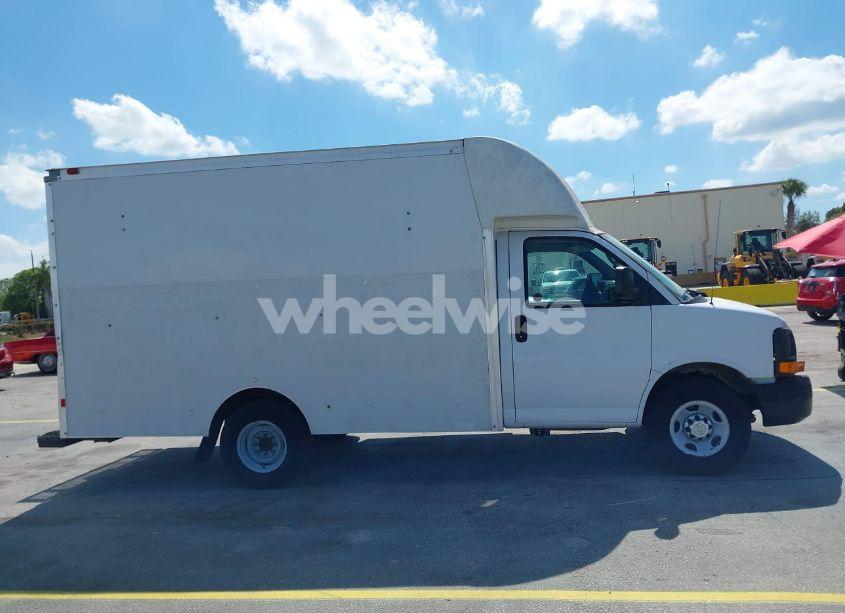 Photo 13 of 2014 Chevrolet Express CUTAWAY 3500 (VIN 1GB0G2BG2E1132359)