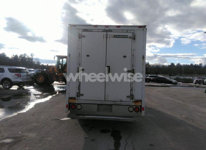 Photo 15 of 2013 Chevrolet Express CUTAWAY 3500 (VIN 1GB0G2CA2D1105378)