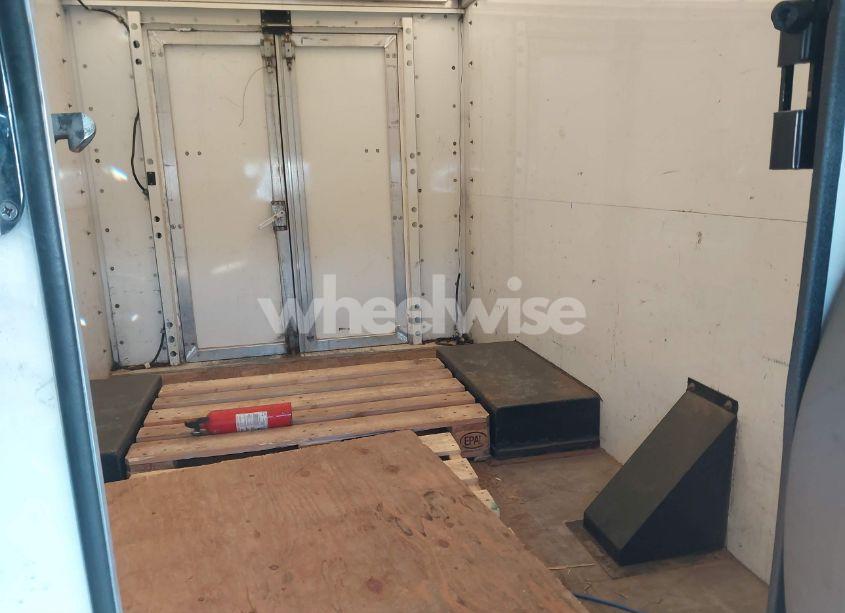 Photo 6 of 2013 Chevrolet Express CUTAWAY 3500 (VIN 1GB0G2CA2D1105378)