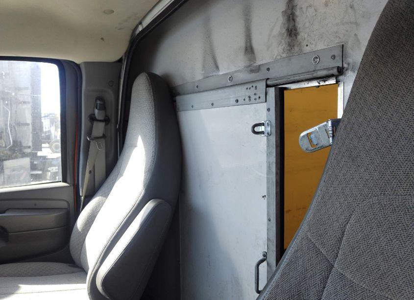 Photo 6 of 2014 Chevrolet Express CUTAWAY 3500 (VIN 1GB0G2CA7E1213139)
