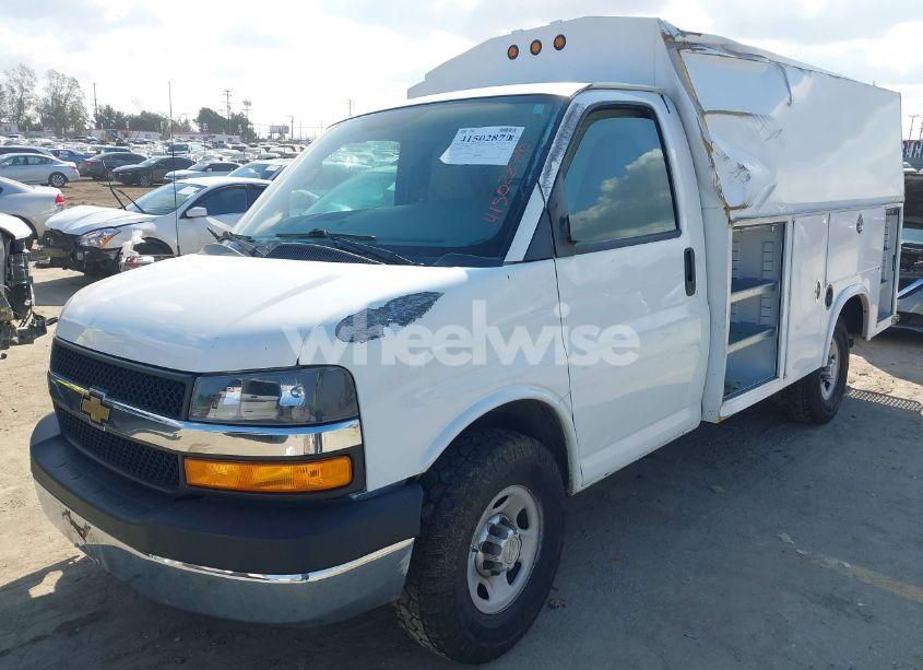 Photo 2 of 2012 Chevrolet Express 3500 WORK VAN (VIN 1GB0G2CG2C1137962)