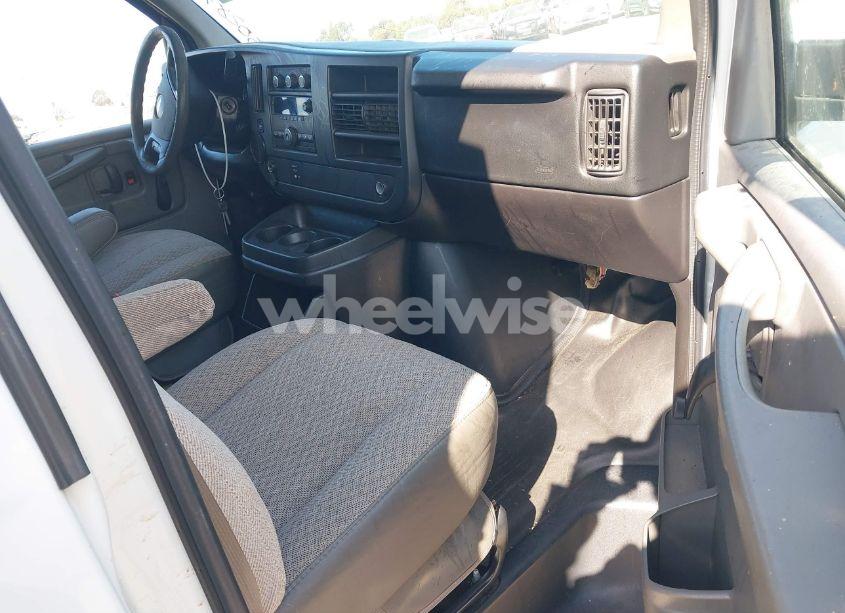 Photo 6 of 2012 Chevrolet Express 3500 WORK VAN (VIN 1GB0G2CG2C1137962)