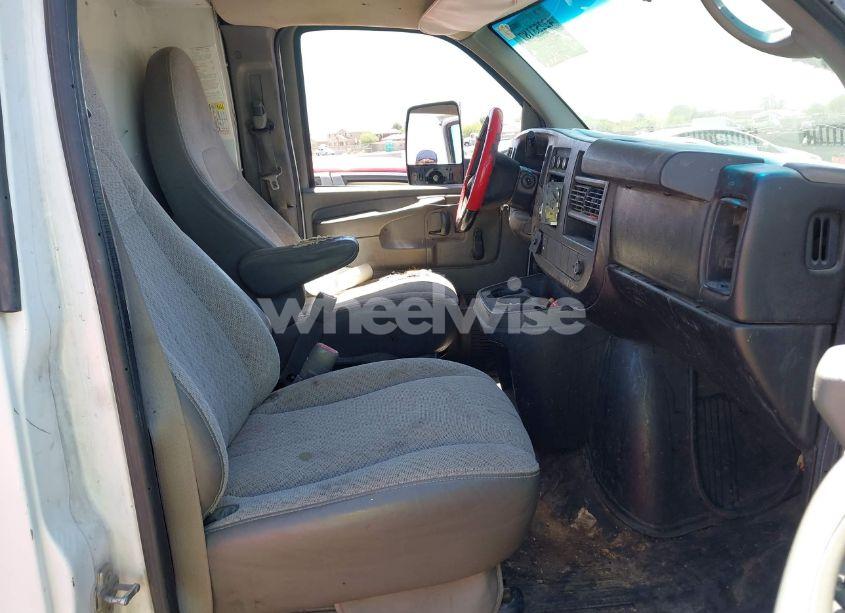 Photo 7 of 2014 Chevrolet Express CUTAWAY 3500 (VIN 1GB0G2CG2E1193192)
