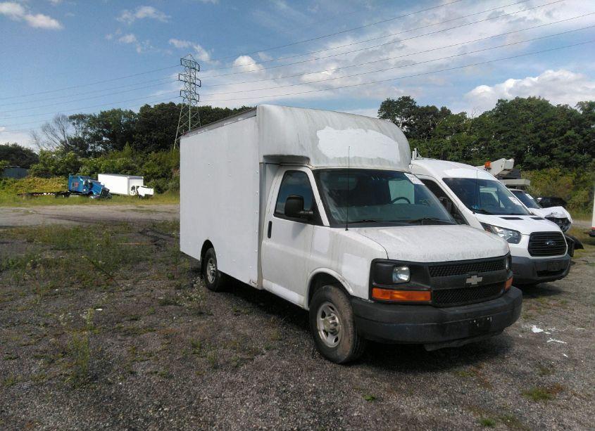 Photo 2 of 2014 Chevrolet Express CUTAWAY WORK VAN (VIN 1GB0G2CG4E1192917)