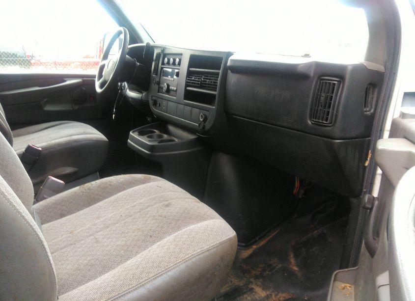 Photo 5 of 2014 Chevrolet Express CUTAWAY WORK VAN (VIN 1GB0G2CG4E1192917)