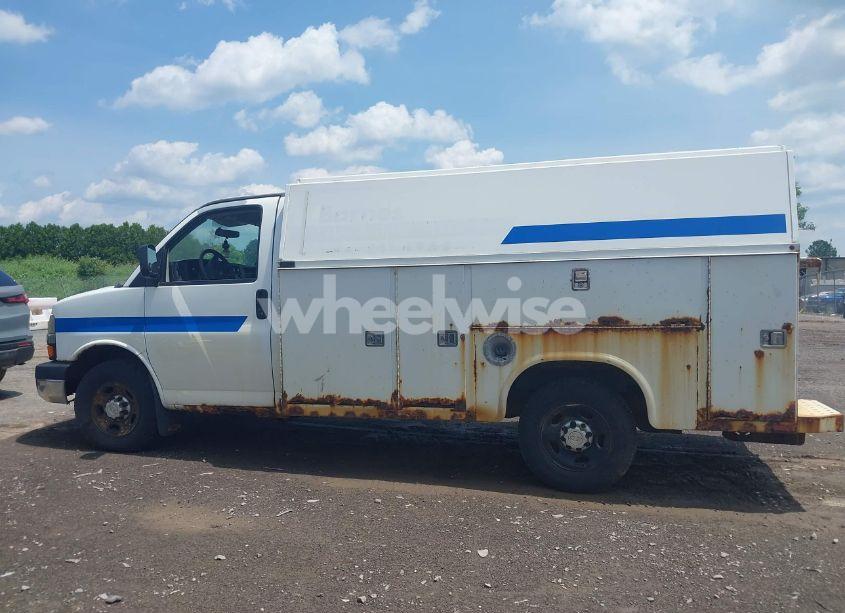 Photo 14 of 2011 Chevrolet Express CUTAWAY WORK VAN (VIN 1GB0G2CG8B1138323)