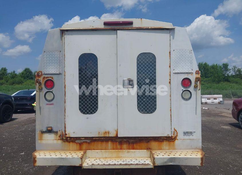 Photo 15 of 2011 Chevrolet Express CUTAWAY WORK VAN (VIN 1GB0G2CG8B1138323)