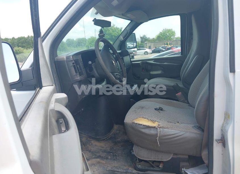 Photo 7 of 2011 Chevrolet Express CUTAWAY WORK VAN (VIN 1GB0G2CG8B1138323)