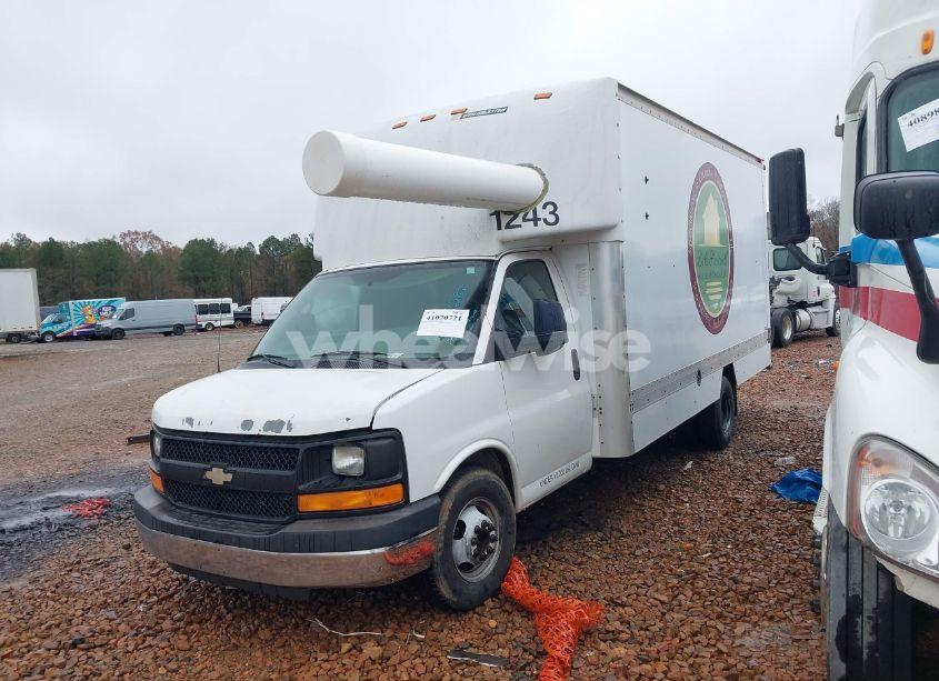 Photo 2 of 2012 Chevrolet Express CUTAWAY WORK VAN (VIN 1GB0G3CG4C1175568)