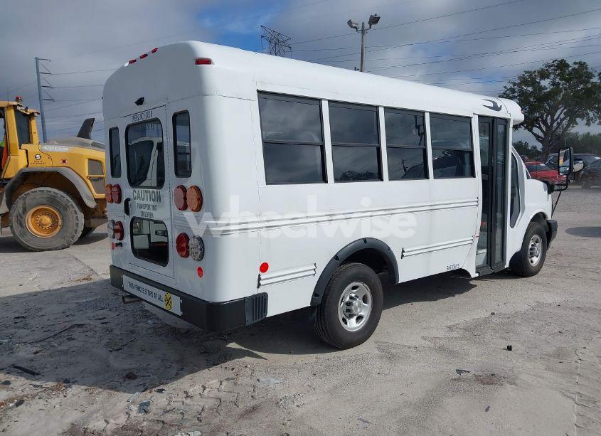 Photo 3 of 2023 Chevrolet Express CUTAWAY WORK VAN (VIN 1GB0GRBP8P1139358)