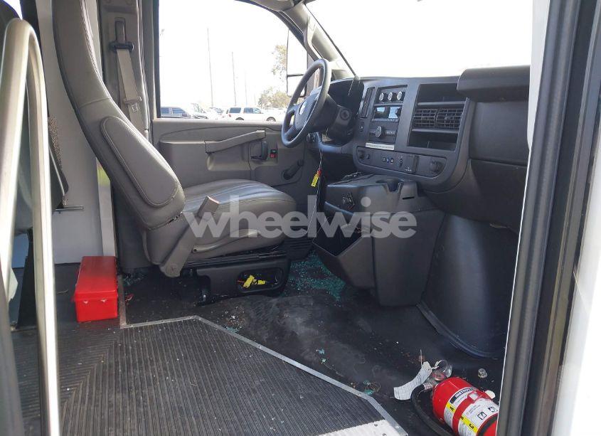 Photo 5 of 2023 Chevrolet Express CUTAWAY WORK VAN (VIN 1GB0GRBP8P1139358)