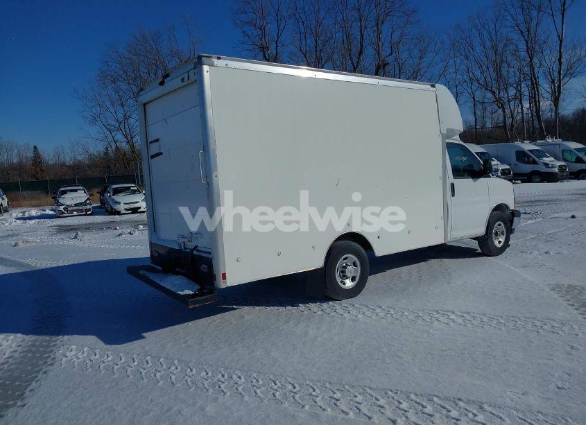 Photo 4 of 2021 Chevrolet Express CUTAWAY WORK VAN (VIN 1GB0GRF78M1312415)