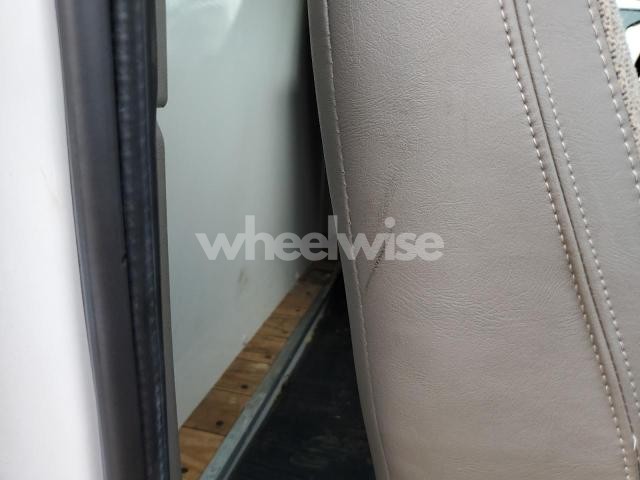 Photo 13 of 2022 CHEVROLET EXPRESS G3500 (VIN 1GB0GRF7XN1286109)