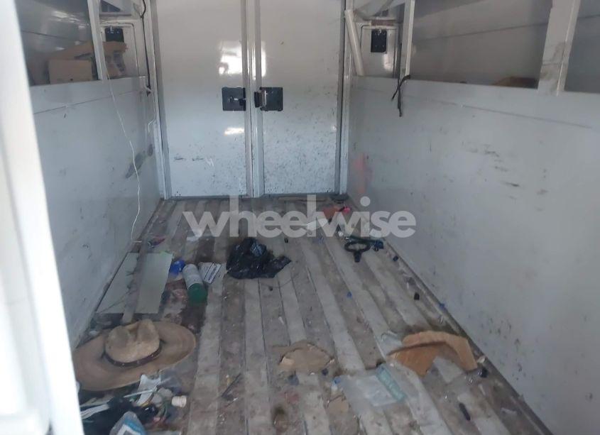 Photo 8 of 2019 Chevrolet Express CUTAWAY WORK VAN (VIN 1GB0GRFG1K1295549)