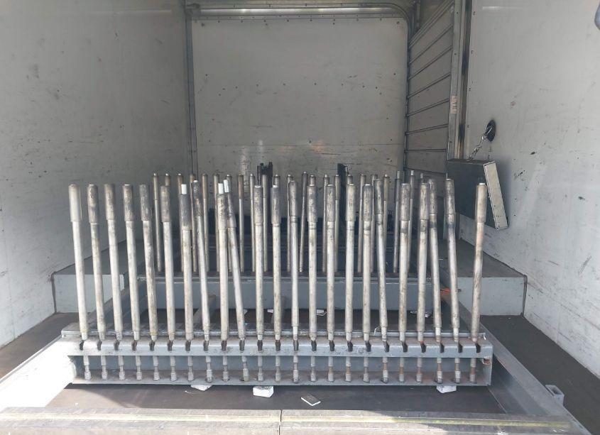 Photo 6 of 2017 Chevrolet Express CUTAWAY WORK VAN (VIN 1GB0GRFG2H1352690)