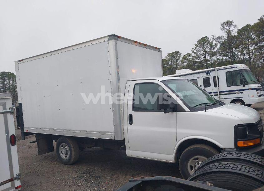 Photo 13 of 2017 Chevrolet Express CUTAWAY WORK VAN (VIN 1GB0GRFG4H1203441)