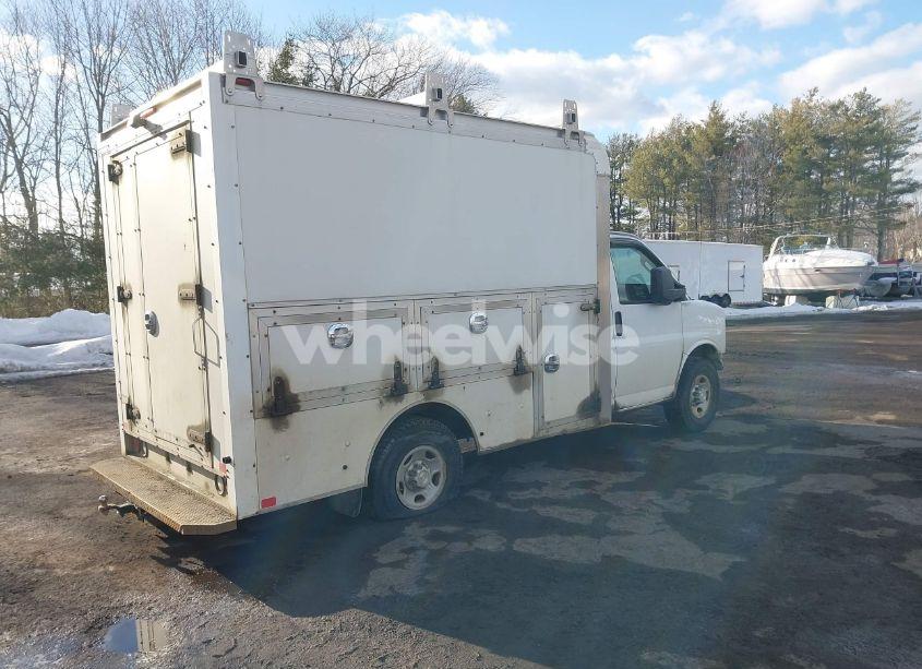 Photo 4 of 2017 Chevrolet Express CUTAWAY WORK VAN (VIN 1GB0GRFG4H1227884)