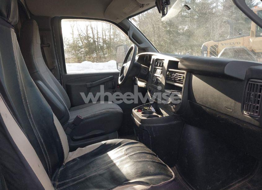 Photo 7 of 2017 Chevrolet Express CUTAWAY WORK VAN (VIN 1GB0GRFG4H1227884)