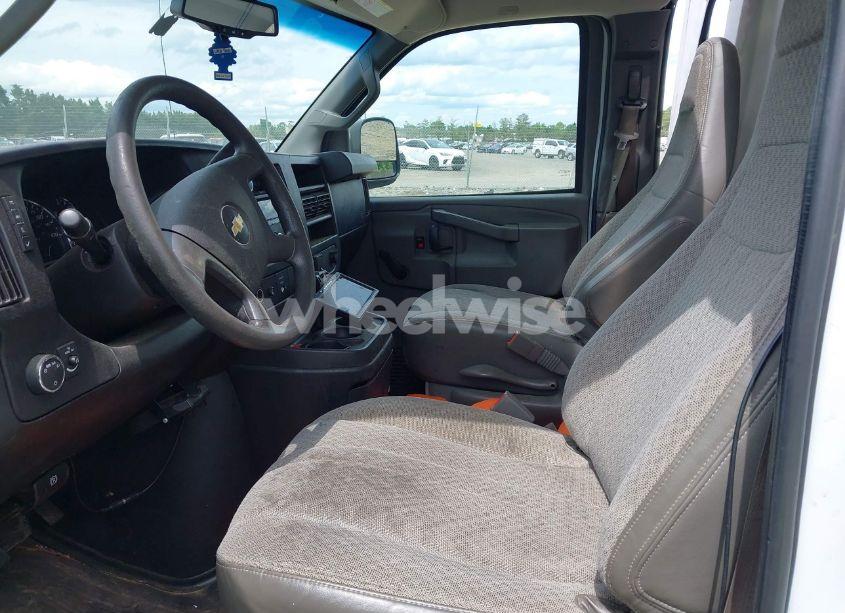 Photo 6 of 2017 Chevrolet Express CUTAWAY WORK VAN (VIN 1GB0GRFG9H1298742)