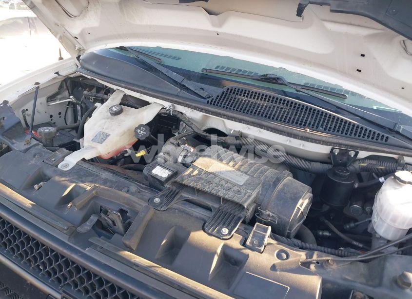 Photo 10 of 2019 Chevrolet Express CUTAWAY WORK VAN (VIN 1GB0GRFG9K1179273)